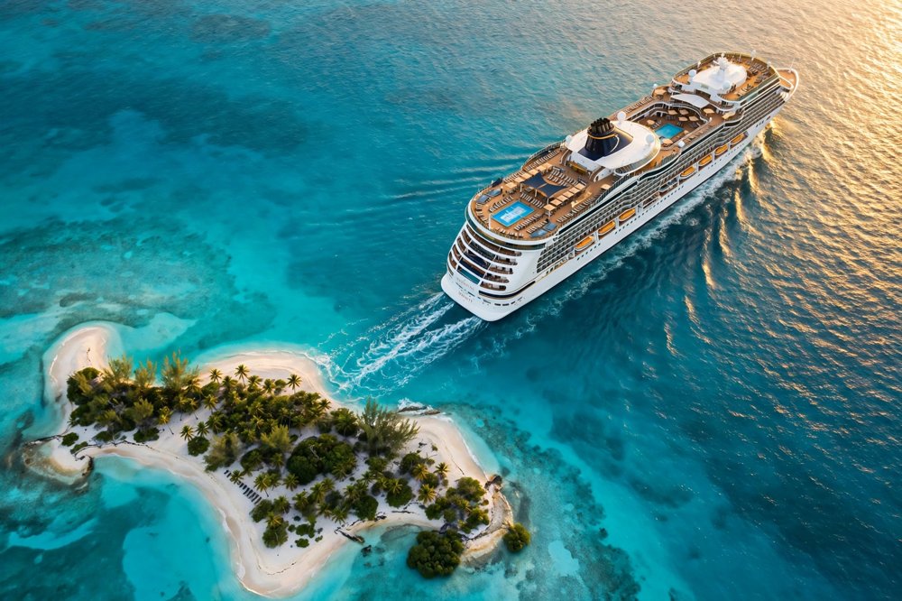 Cruise ship in turquoise Caribbean water
